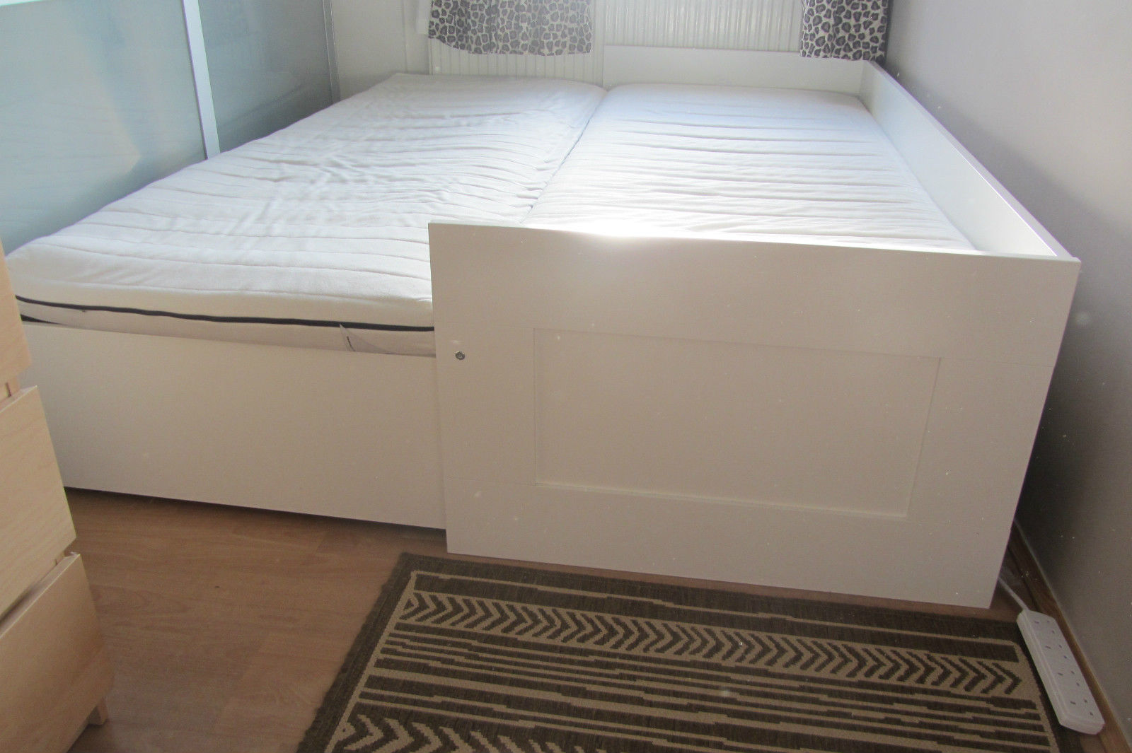 ikea-brimnes-day-bed-frame-with-3-drawers-and-_57